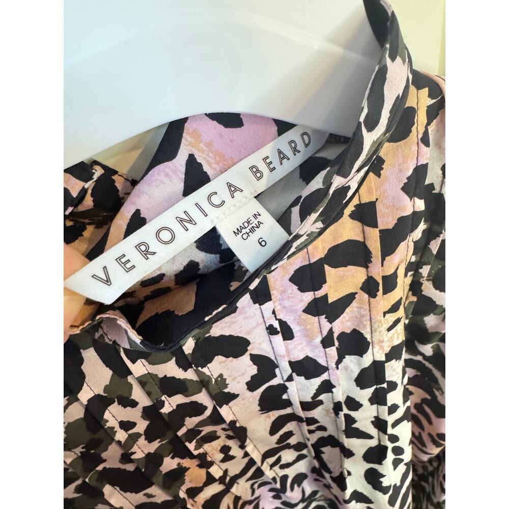 VERONICA BEARD Lety Leopard Print Stretch Silk Blouse Size 6 Watercolor Lilac - Picture 3 of 14